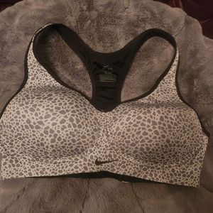 Nike dri-fit sports bra